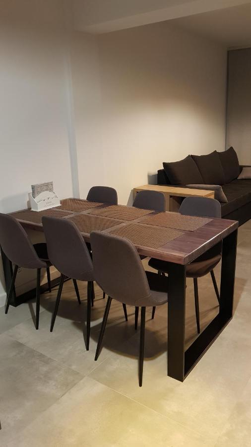 Apartament Julia Apartment เลสโก ภายนอก รูปภาพ